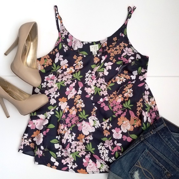 a new day Tops - Cute, flowy floral tank